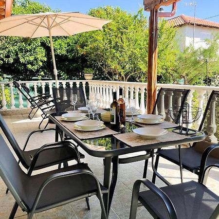 Casa Lia-Beach Front Villa Nea Kallikrateia 외부 사진
