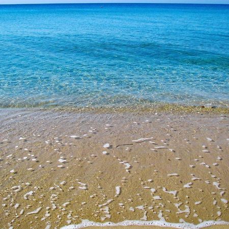 Casa Lia-Beach Front Villa Nea Kallikrateia 외부 사진