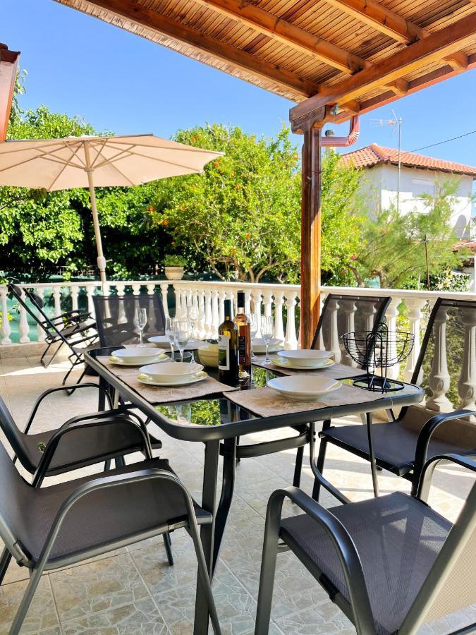 Casa Lia-Beach Front Villa Nea Kallikrateia 외부 사진