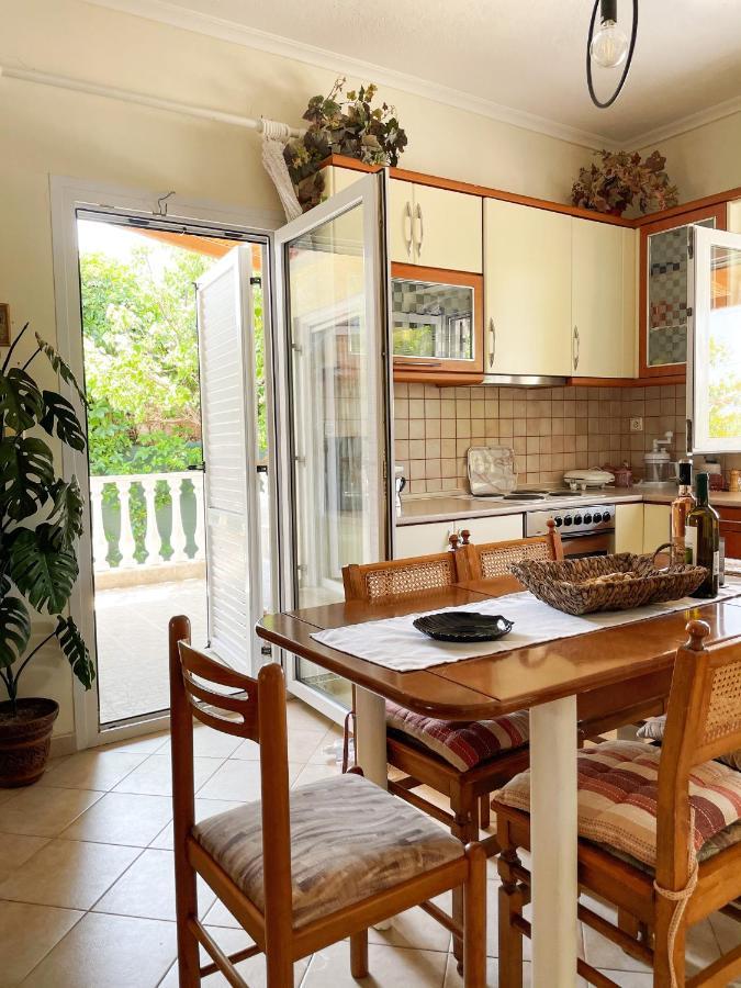 Casa Lia-Beach Front Villa Nea Kallikrateia 외부 사진