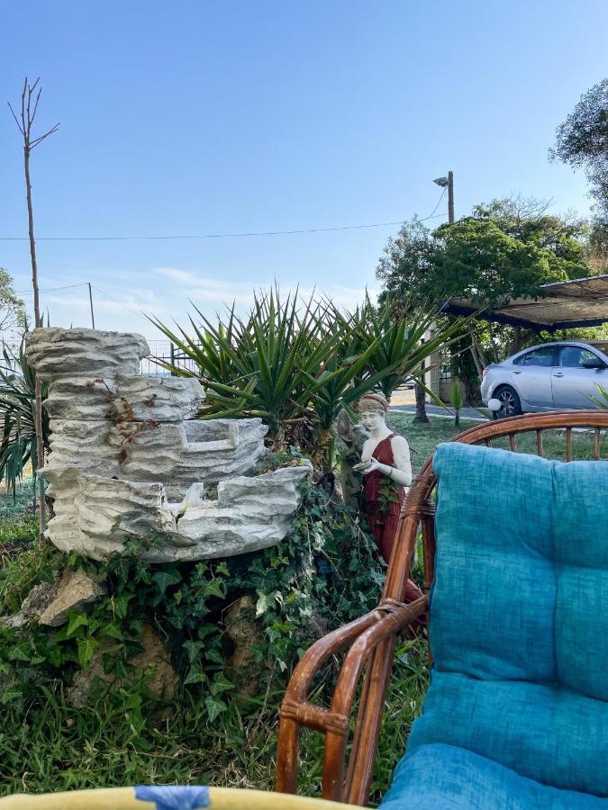 Casa Lia-Beach Front Villa Nea Kallikrateia 외부 사진